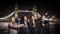 5-Hour New Year's Eve Thames River Dinner Plus Cruise 