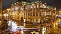 Vienna at night! Photo tour of the most beautiful buildings in the city