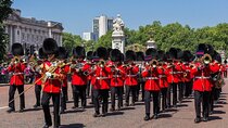 Changing of the Guard Walking Tour in London
