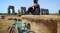 Appian Way & Aqueducts E-bike guided tour with Catacombs & Food 