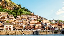 From Tirana: Berat UNESCO Full-Day Tour and Belshi Lake 