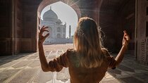 Sunrise Taj Mahal Private Tour from Delhi by Car