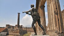 Pompeii Skip-the-Line with Lunch and Wine Tasting from Rome