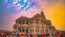 Private Taj Mahal and Mathura tour from Delhi to by car