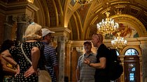 Private Budapest 101: Half Day Walking Tour with Chimney Cake