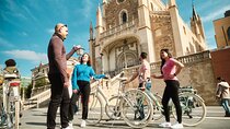 Guided tour on a Vintage Bike through Madrid 