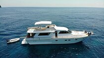 Dream day on a yacht 