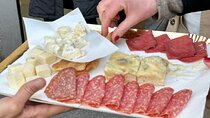 Eating Milan Street Food Tour with Guided Tasting and Sightseeing