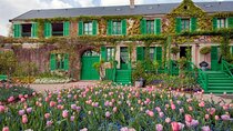 8 - Hour Full Day Tour in Giverny and Paris