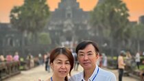 Private Tour of Angkor Wat and Floating Village