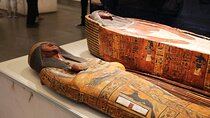 Private Day Tour to Giza Pyramids And Civilization Museum& Bazaar