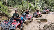 Enjoy the Urban Scenery along the Way with Locals