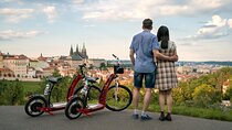 3 Hours Magnificent Tour by E-scooter Hugobike