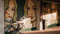 Private Berlin Bike Tour - East and West Berlin with Local Guide