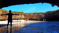 Marietas Islands Tour: enter the hidden beach 100% GUARANTEED