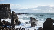 Reykjanes Peninsula Private Volcano Hike and Sky Lagoon Spa Tour