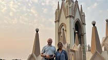 Private Guided Bandra Half Day City Tour in AC Vehicle