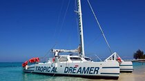 Full Day Catamaran Cruise to Rick's Café including Lunch
