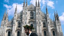 Private Milan Street Photography Walking Tour with an Artist