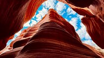 Peekaboo Slot Canyon Tour UTV and Hiking Adventure (Private)