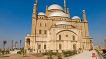 Private Walking Tour with a Local Guide in Cairo