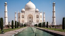 Private Taj Mahal & Agra Full-Day Tour from Delhi
