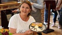 Strudel and Stroll Walking Tour in Hahndorf