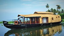 Alleppey Village and Canal Cruise in Houseboat from Kochi.