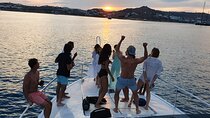 Full Day Private Yacht Cruise in Mykonos on a Ferretti Altura 52s