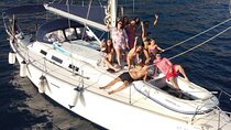 Private 2-Hour Skipper Sailing Tour Up to 11 People