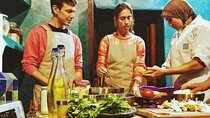 Traditional Moroccan Cooking Course in Dar 7 Louyat