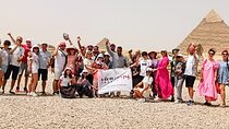 Viva Egypt: Pyramids & Museum Full-Day Tour from Hurghada