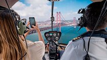 360º Lisbon: Helicopter Flight, Boat Trip and Old Town Walking 
