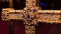 Skip-the-line Imperial Treasury Vienna Private Guided Tour 