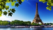 Eiffel Tower Summit PreBooked Tickets by Lift With Private Guide