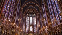 Outdoor Notre-Dame walking Tour with Sainte-Chapelle Entry
