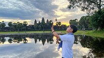 Angkor Highlight Sunrise Guided Tour with Banteay Srei Temple 
