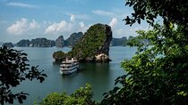 Swan Cruises: 2 Days Explore Bai Tu Long Bay (Less Tourist Area)