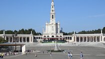 Private Full-day Tour to Fátima Nazaré and Óbidos 