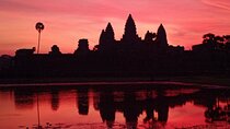 Private One Day Trip with Sunrise at Angkor Wat, Angkor Thom and Tomb Raider