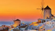 4 Hours Private Custom Tour in Santorini