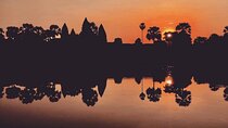  Golden Hours: Angkor wat sunrise photography tour with a pro!