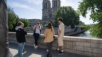 Paris Notre-Dame Interior Guided Tour with Scheduled Group Access