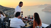 Private Wine Tour in 3 Wineries with 12 Wine Tastings and Tapas