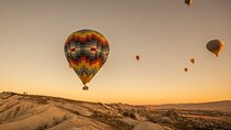 Hot Air Balloon Dubai Sunrise Experience with Breakfast Optional