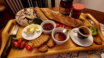 Jazzy Greek Breakfast with Dionisis and Eleni