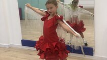 45 minutes flamenco dance class for family in Málaga