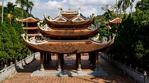 Full Day Tour to Perfume Pagoda with Traditional Boat Ride