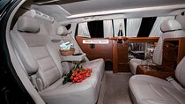 Deluxe GMC Limousine from CUN Airport to Cancun Hotel Zone