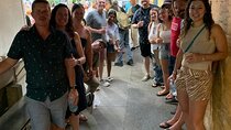 2 Hour and 30 Minutes Walking Tour in 5 De Diciembre